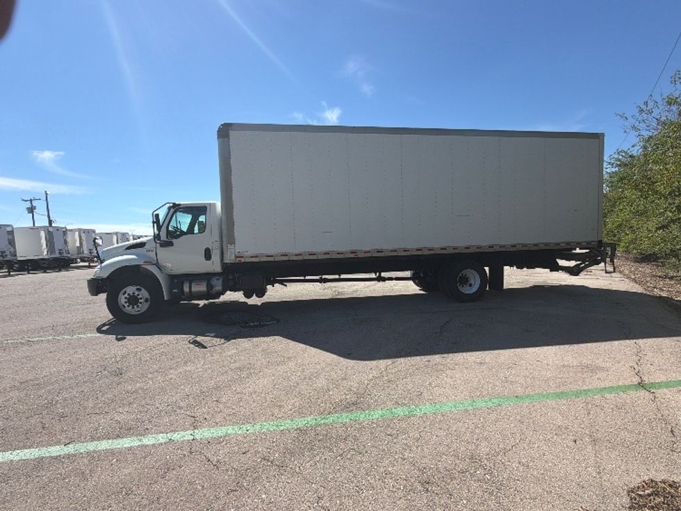 Medium Duty Box Truck-Light and Medium Duty Trucks-International-2021-MV607-San Antonio-TX-92,175\n\t\tmiles-$ 70,000 - Image 4