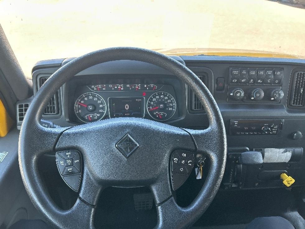 Medium Duty Box Truck-Light and Medium Duty Trucks-International-2021-MV607-San Diego-CA-160,220\n\t\tmiles-$ 49,250 - Image 17