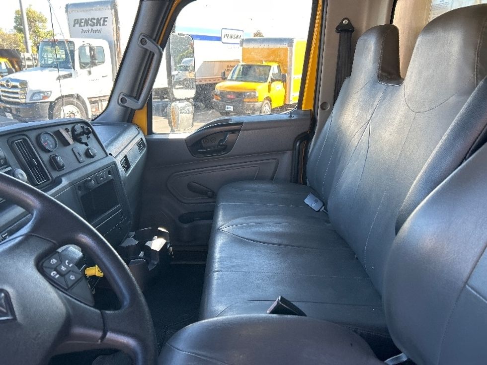 Medium Duty Box Truck-Light and Medium Duty Trucks-International-2021-MV607-San Diego-CA-160,220\n\t\tmiles-$ 49,250 - Image 18