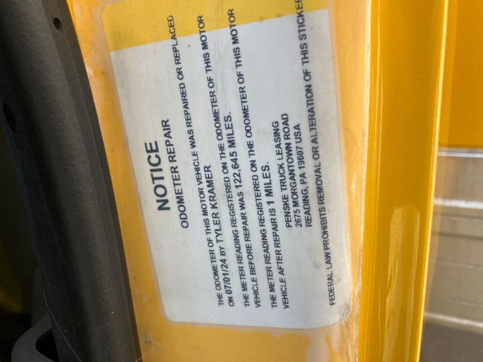 Medium Duty Box Truck-Light and Medium Duty Trucks-International-2021-MV607-San Diego-CA-160,220\n\t\tmiles-$ 49,250 - Image 24