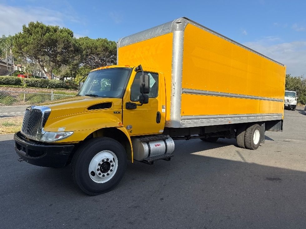 Medium Duty Box Truck-Light and Medium Duty Trucks-International-2021-MV607-San Diego-CA-160,220\n\t\tmiles-$ 49,250 - Image 3