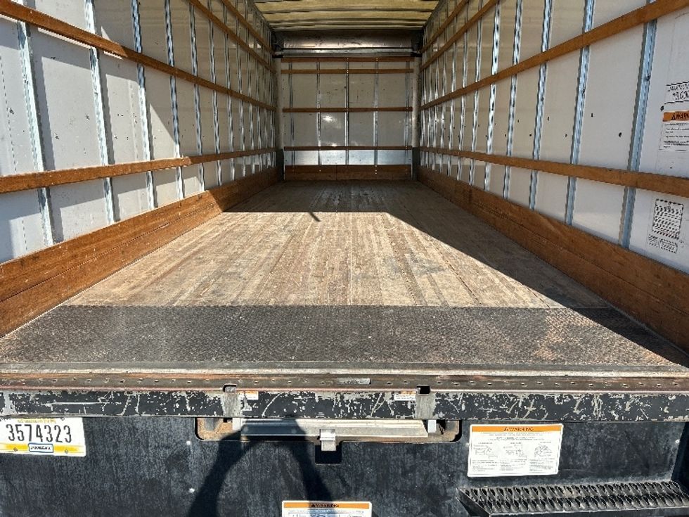 Medium Duty Box Truck-Light and Medium Duty Trucks-International-2021-MV607-San Diego-CA-160,220\n\t\tmiles-$ 49,250 - Image 9