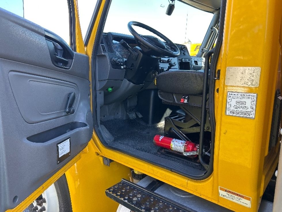 Medium Duty Box Truck-Light and Medium Duty Trucks-International-2021-MV607-San Diego-CA-249,083\n\t\tmiles-$ 32,750 - Image 16