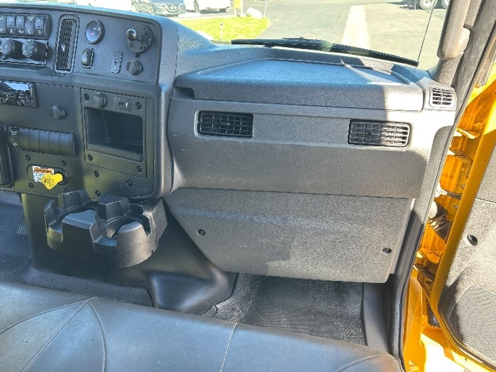 Medium Duty Box Truck-Light and Medium Duty Trucks-International-2021-MV607-San Diego-CA-249,083\n\t\tmiles-$ 32,750 - Image 21