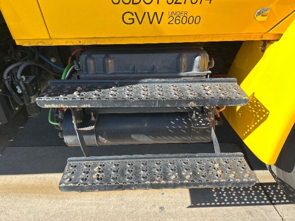 Medium Duty Box Truck-Light and Medium Duty Trucks-International-2021-MV607-San Diego-CA-249,083\n\t\tmiles-$ 32,750 - Image 29