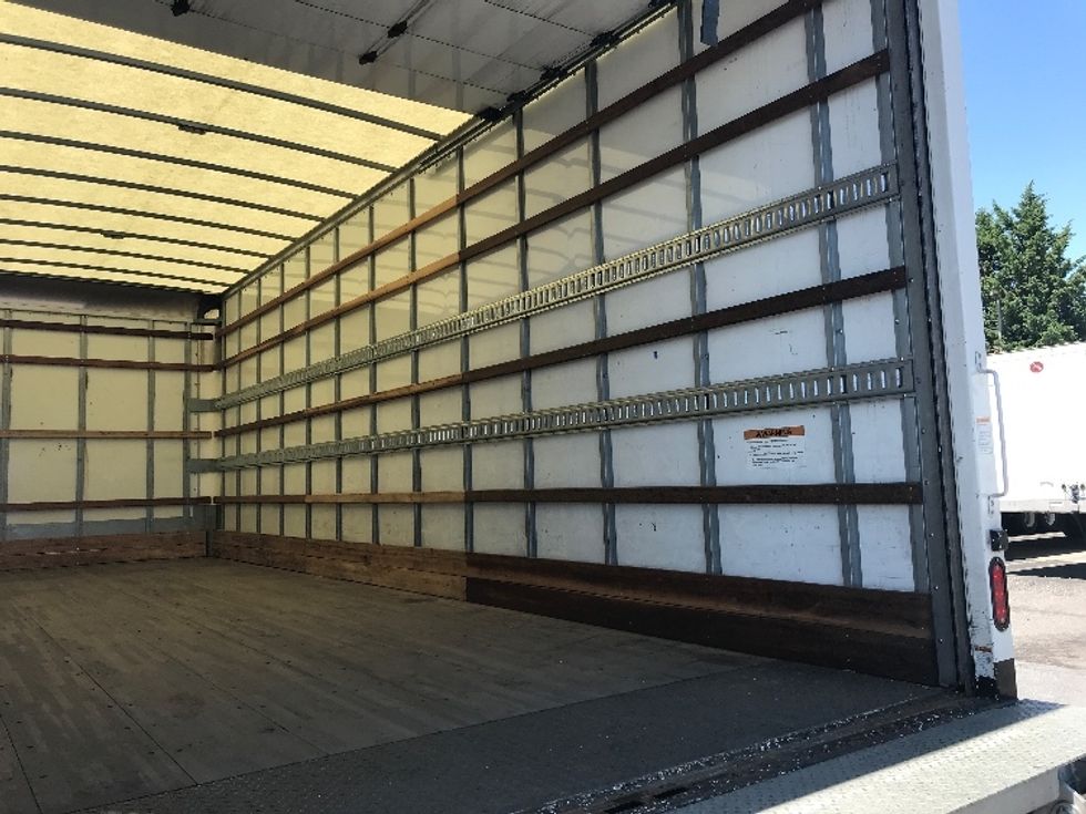 Medium Duty Box Truck-Light and Medium Duty Trucks-International-2021-MV607-Sandston-VA-221,132\n\t\tmiles-$ 52,500 - Image 12