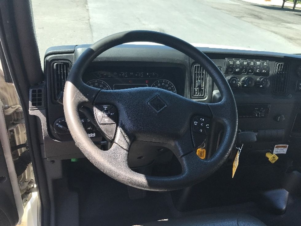 Medium Duty Box Truck-Light and Medium Duty Trucks-International-2021-MV607-Sandston-VA-221,132\n\t\tmiles-$ 52,500 - Image 18
