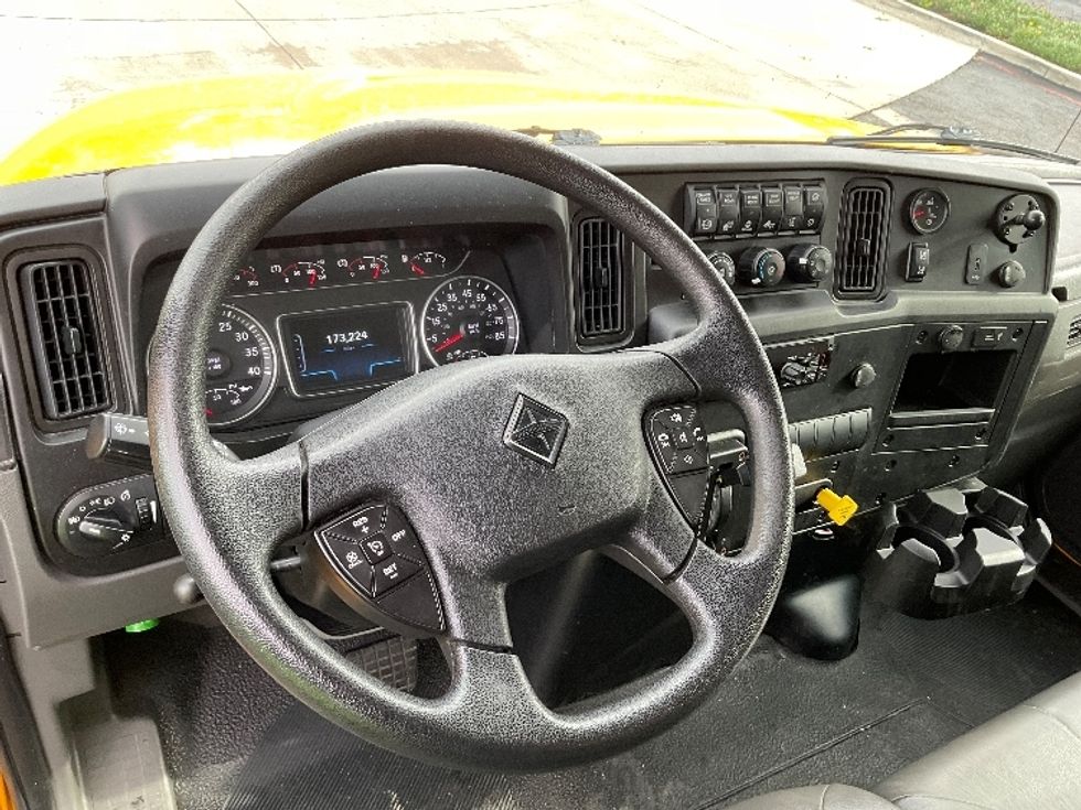 Medium Duty Box Truck-Light and Medium Duty Trucks-International-2021-MV607-Santa Ana-CA-173,224\n\t\tmiles-$ 40,500 - Image 18