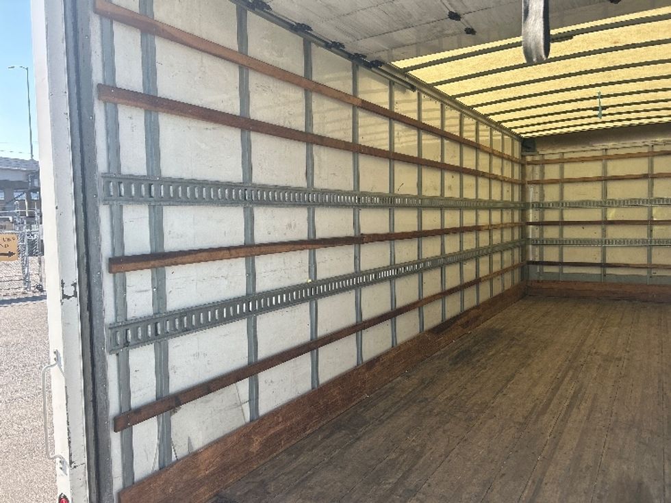 Medium Duty Box Truck-Light and Medium Duty Trucks-International-2021-MV607-Seattle-WA-226,828\n\t\tmiles-$ 45,500 - Image 11