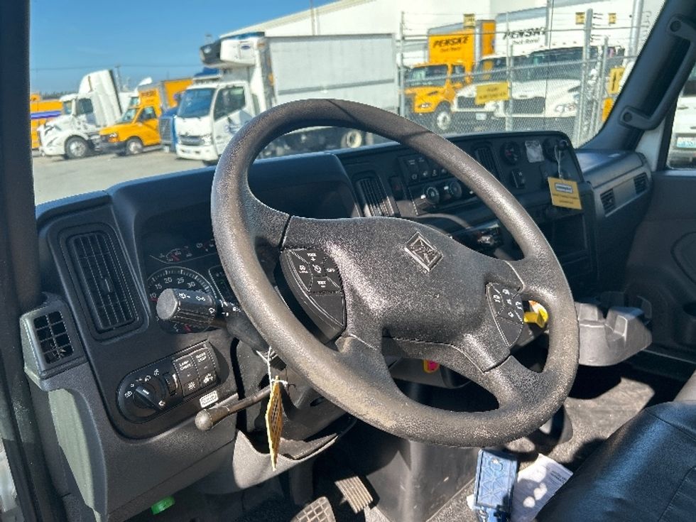 Medium Duty Box Truck-Light and Medium Duty Trucks-International-2021-MV607-Seattle-WA-226,828\n\t\tmiles-$ 45,500 - Image 16