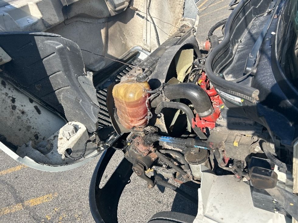 Medium Duty Box Truck-Light and Medium Duty Trucks-International-2021-MV607-Seattle-WA-226,828\n\t\tmiles-$ 45,500 - Image 23