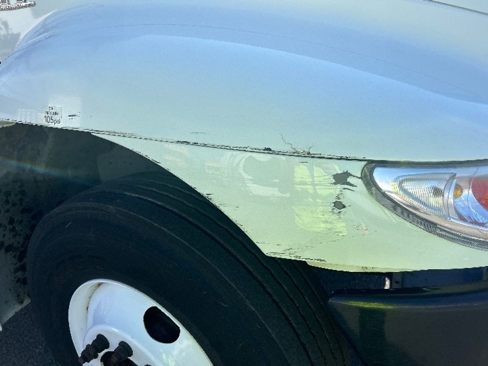 Medium Duty Box Truck-Light and Medium Duty Trucks-International-2021-MV607-Seattle-WA-226,828\n\t\tmiles-$ 45,500 - Image 24