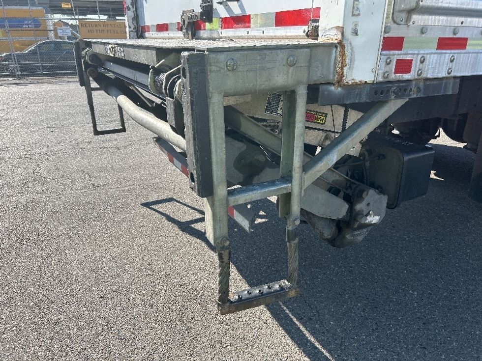 Medium Duty Box Truck-Light and Medium Duty Trucks-International-2021-MV607-Seattle-WA-226,828\n\t\tmiles-$ 45,500 - Image 25