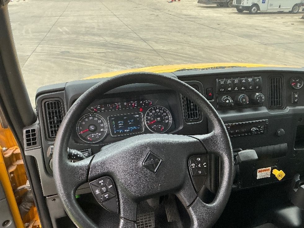 Medium Duty Box Truck-Light and Medium Duty Trucks-International-2021-MV607-Selma-TX-205,072\n\t\tmiles-$ 41,500 - Image 17