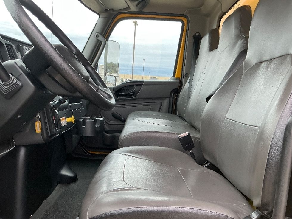 Medium Duty Box Truck-Light and Medium Duty Trucks-International-2021-MV607-Selma-TX-205,072\n\t\tmiles-$ 41,500 - Image 18