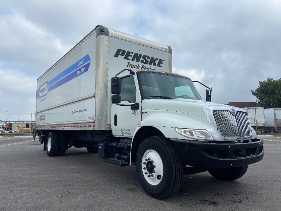 Medium Duty Box Truck-Light and Medium Duty Trucks-International-2021-MV607-Selma-TX-213,370\n\t\tmiles-$ 47,750 - Image 1