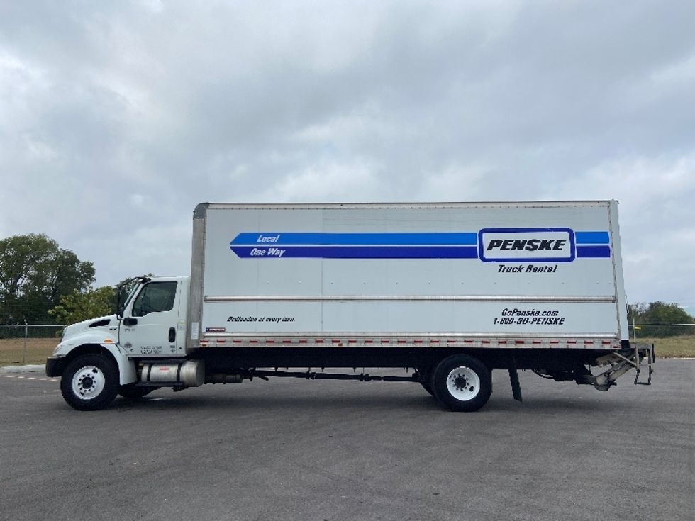 Medium Duty Box Truck-Light and Medium Duty Trucks-International-2021-MV607-Selma-TX-213,370\n\t\tmiles-$ 47,750 - Image 4