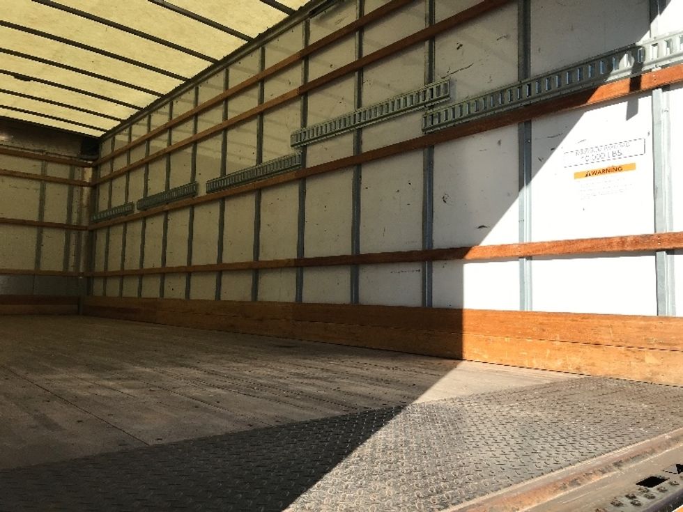 Medium Duty Box Truck-Light and Medium Duty Trucks-International-2021-MV607-Shreveport-LA-209,577\n\t\tmiles-$ 41,000 - Image 11