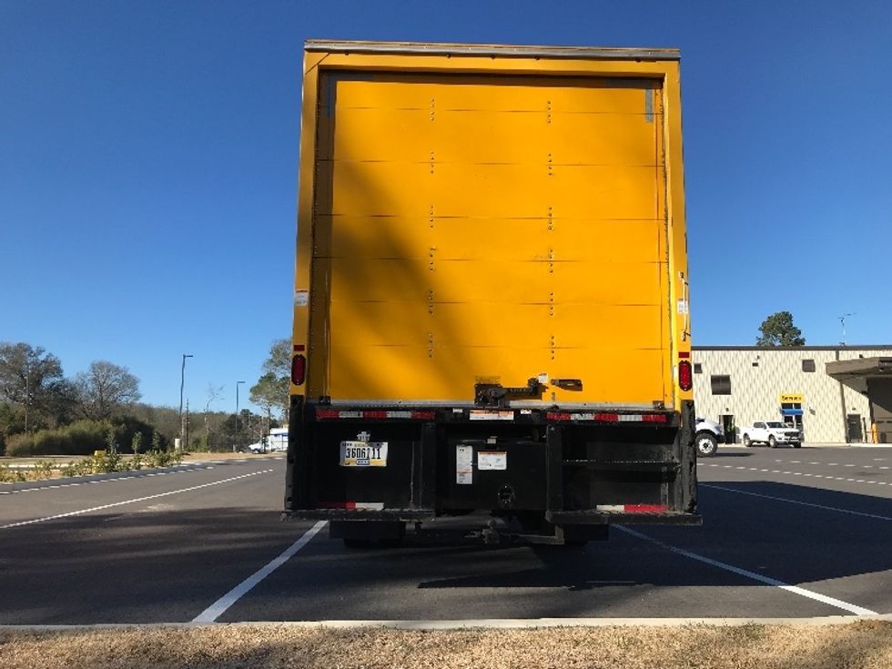 Medium Duty Box Truck-Light and Medium Duty Trucks-International-2021-MV607-Shreveport-LA-209,577\n\t\tmiles-$ 41,000 - Image 7