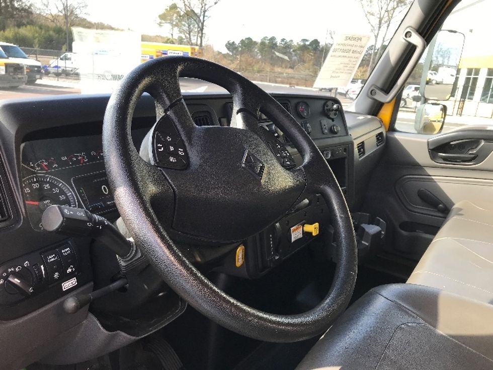 Medium Duty Box Truck-Light and Medium Duty Trucks-International-2021-MV607-Shreveport-LA-230,617\n\t\tmiles-$ 37,750 - Image 16