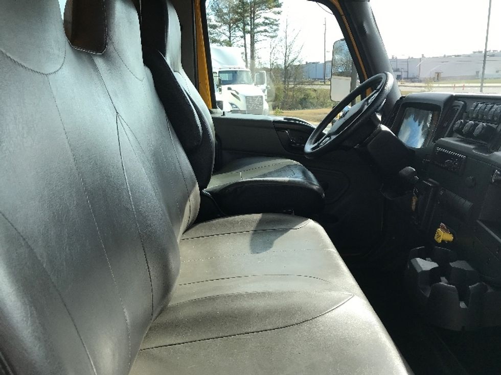 Medium Duty Box Truck-Light and Medium Duty Trucks-International-2021-MV607-Shreveport-LA-230,617\n\t\tmiles-$ 37,750 - Image 21