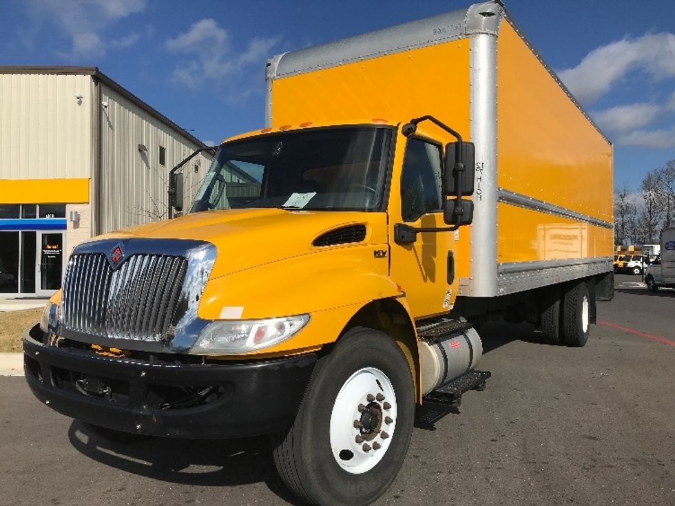 Medium Duty Box Truck-Light and Medium Duty Trucks-International-2021-MV607-Shreveport-LA-230,617\n\t\tmiles-$ 37,750 - Image 3