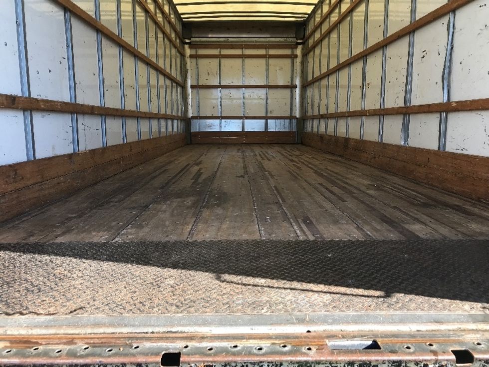 Medium Duty Box Truck-Light and Medium Duty Trucks-International-2021-MV607-Shreveport-LA-234,306\n\t\tmiles-$ 37,250 - Image 10