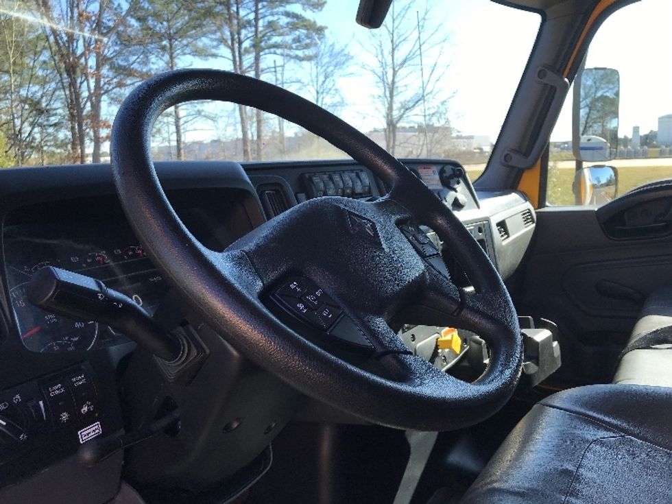 Medium Duty Box Truck-Light and Medium Duty Trucks-International-2021-MV607-Shreveport-LA-234,306\n\t\tmiles-$ 37,250 - Image 16