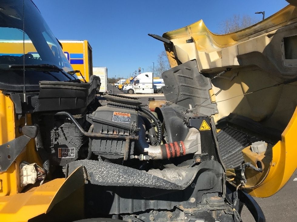 Medium Duty Box Truck-Light and Medium Duty Trucks-International-2021-MV607-Shreveport-LA-234,306\n\t\tmiles-$ 37,250 - Image 22