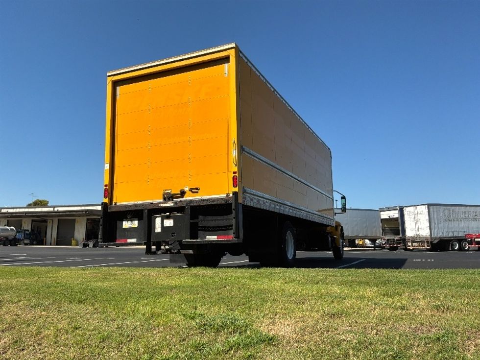 Medium Duty Box Truck-Light and Medium Duty Trucks-International-2021-MV607-Shreveport-LA-251,494\n\t\tmiles-$ 33,000 - Image 12