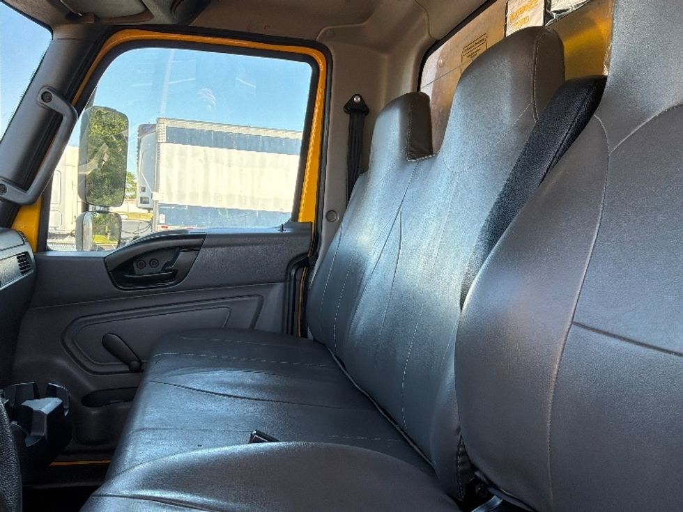 Medium Duty Box Truck-Light and Medium Duty Trucks-International-2021-MV607-Shreveport-LA-251,494\n\t\tmiles-$ 33,000 - Image 18