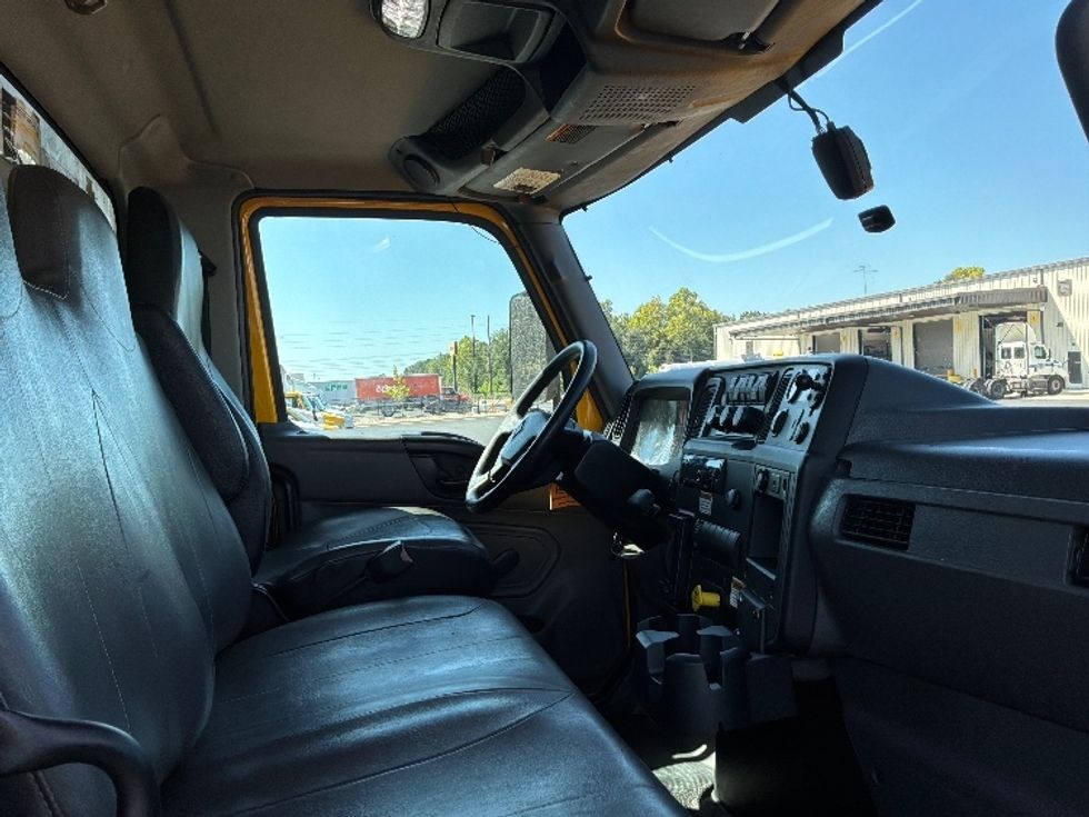 Medium Duty Box Truck-Light and Medium Duty Trucks-International-2021-MV607-Shreveport-LA-251,494\n\t\tmiles-$ 33,000 - Image 21