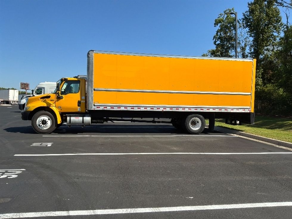 Medium Duty Box Truck-Light and Medium Duty Trucks-International-2021-MV607-Shreveport-LA-251,494\n\t\tmiles-$ 33,000 - Image 4