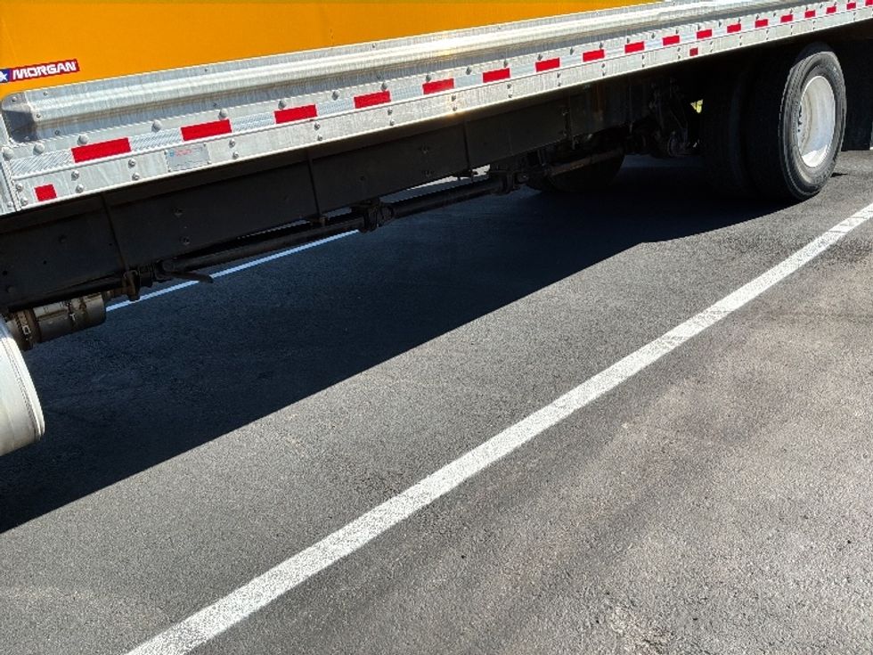 Medium Duty Box Truck-Light and Medium Duty Trucks-International-2021-MV607-Shreveport-LA-251,494\n\t\tmiles-$ 33,000 - Image 5