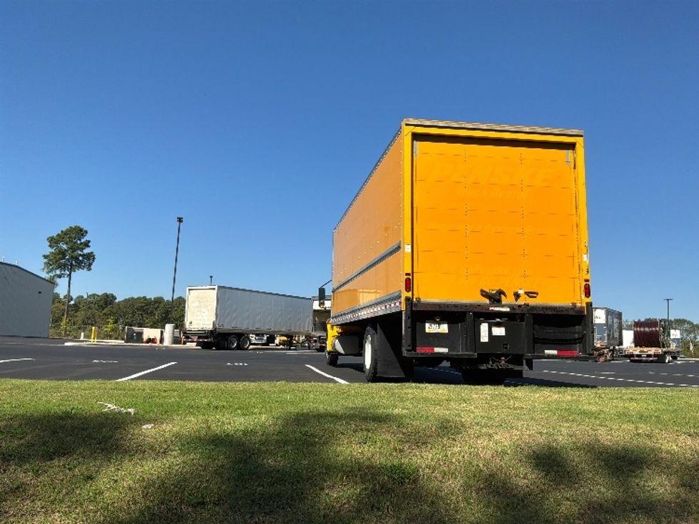 Medium Duty Box Truck-Light and Medium Duty Trucks-International-2021-MV607-Shreveport-LA-251,494\n\t\tmiles-$ 33,000 - Image 6