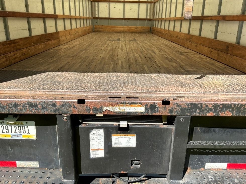 Medium Duty Box Truck-Light and Medium Duty Trucks-International-2021-MV607-Shreveport-LA-251,494\n\t\tmiles-$ 33,000 - Image 9