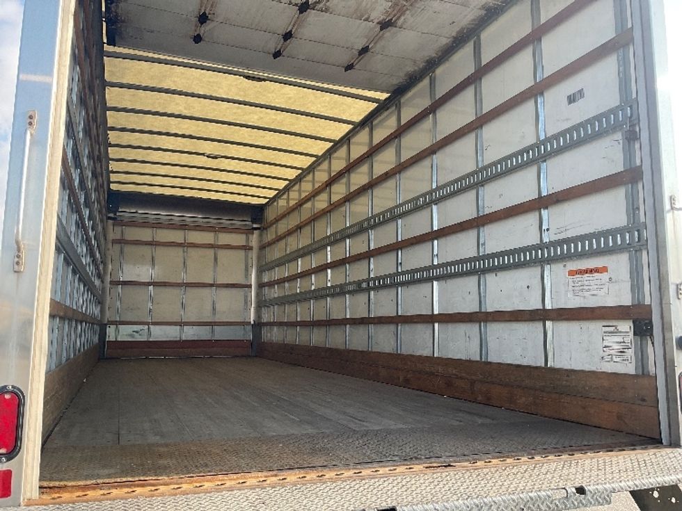 Medium Duty Box Truck-Light and Medium Duty Trucks-International-2021-MV607-South Bend-IN-141,544\n\t\tmiles-$ 62,750 - Image 12