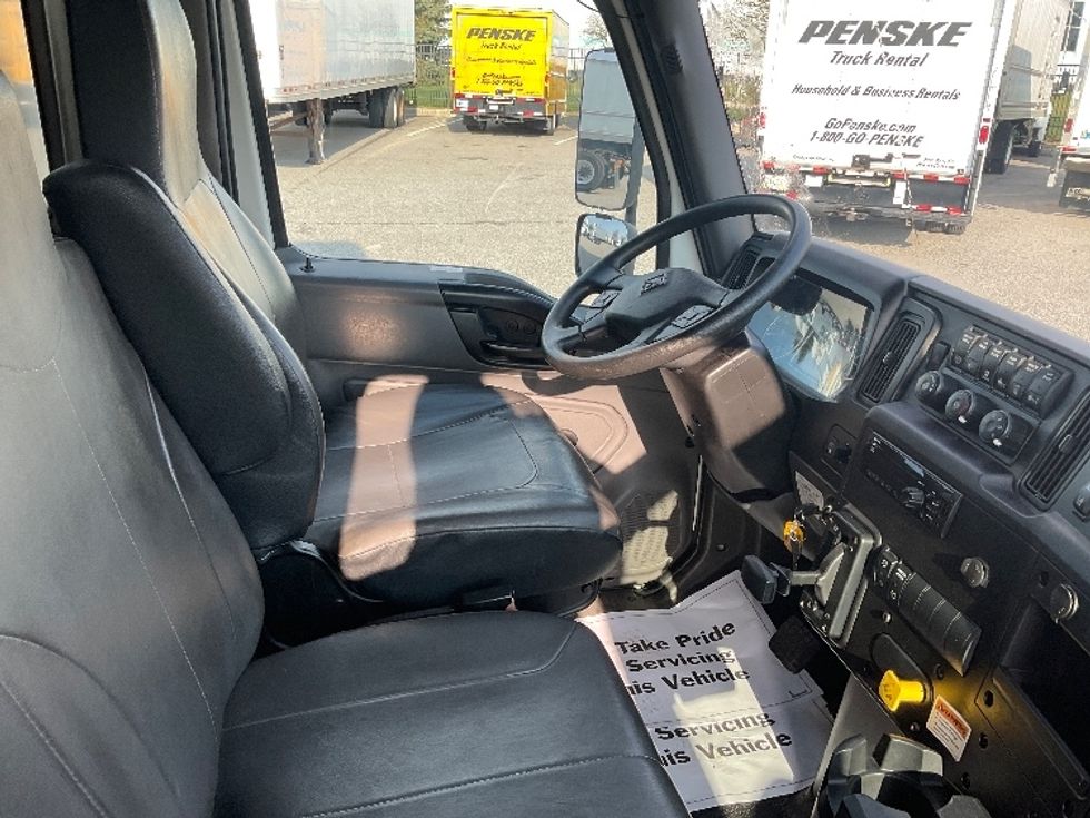 Medium Duty Box Truck-Light and Medium Duty Trucks-International-2021-MV607-South Bend-IN-141,544\n\t\tmiles-$ 62,750 - Image 22