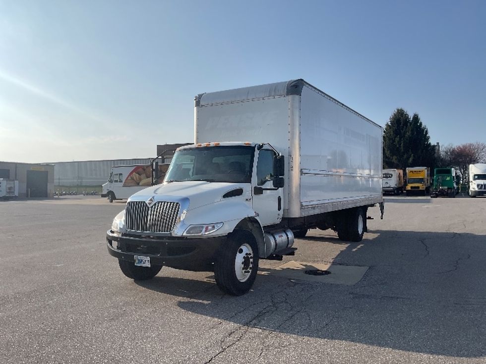 Medium Duty Box Truck-Light and Medium Duty Trucks-International-2021-MV607-South Bend-IN-141,544\n\t\tmiles-$ 62,750 - Image 3