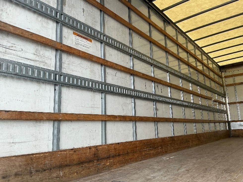 Medium Duty Box Truck-Light and Medium Duty Trucks-International-2021-MV607-South Bend-IN-193,934\n\t\tmiles-$ 51,500 - Image 11