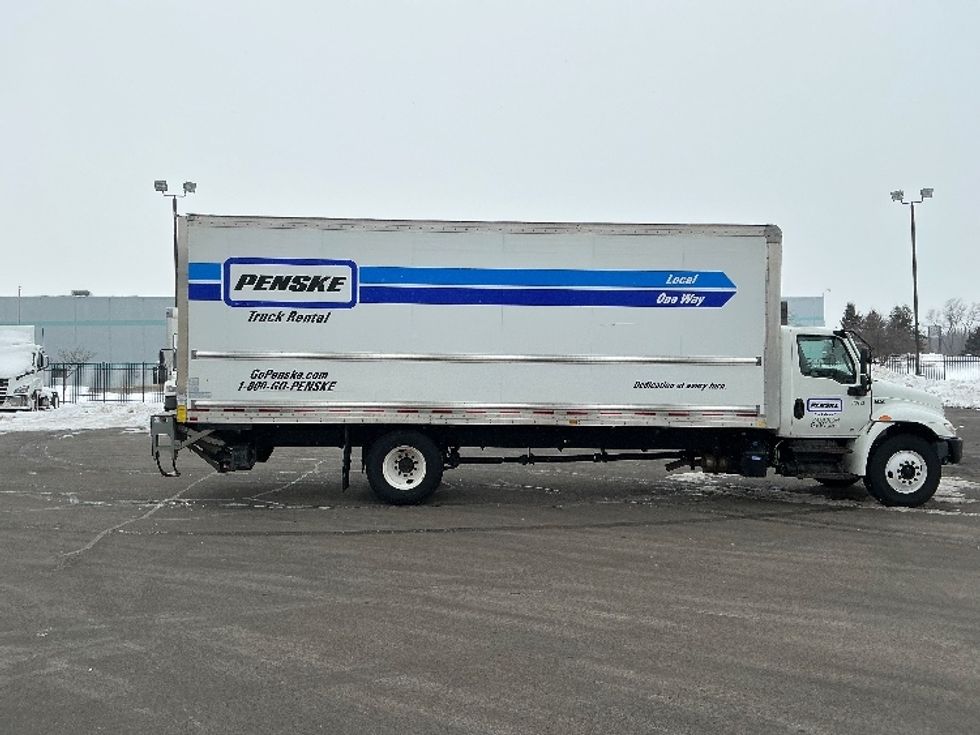 Medium Duty Box Truck-Light and Medium Duty Trucks-International-2021-MV607-South Bend-IN-193,934\n\t\tmiles-$ 51,500 - Image 15