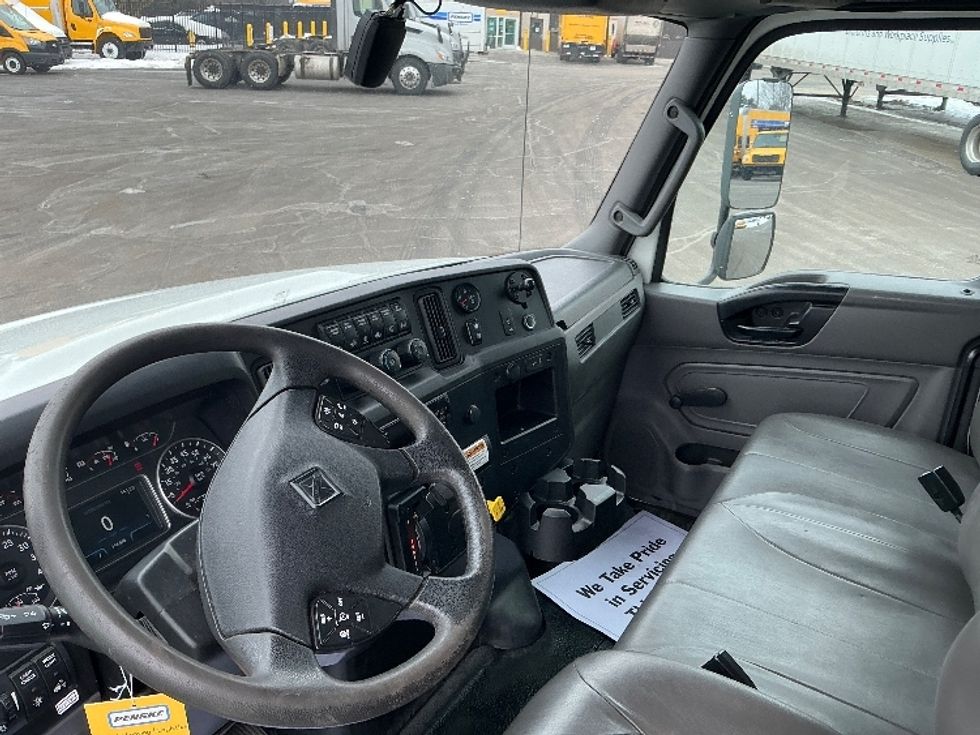 Medium Duty Box Truck-Light and Medium Duty Trucks-International-2021-MV607-South Bend-IN-193,934\n\t\tmiles-$ 51,500 - Image 17