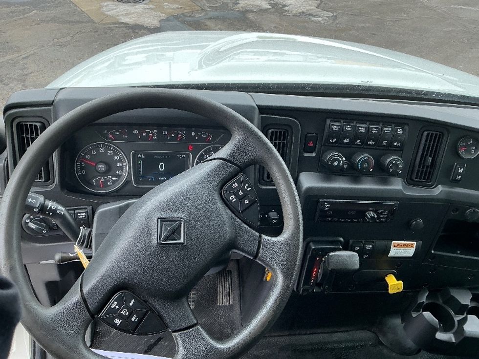 Medium Duty Box Truck-Light and Medium Duty Trucks-International-2021-MV607-South Bend-IN-193,934\n\t\tmiles-$ 51,500 - Image 18