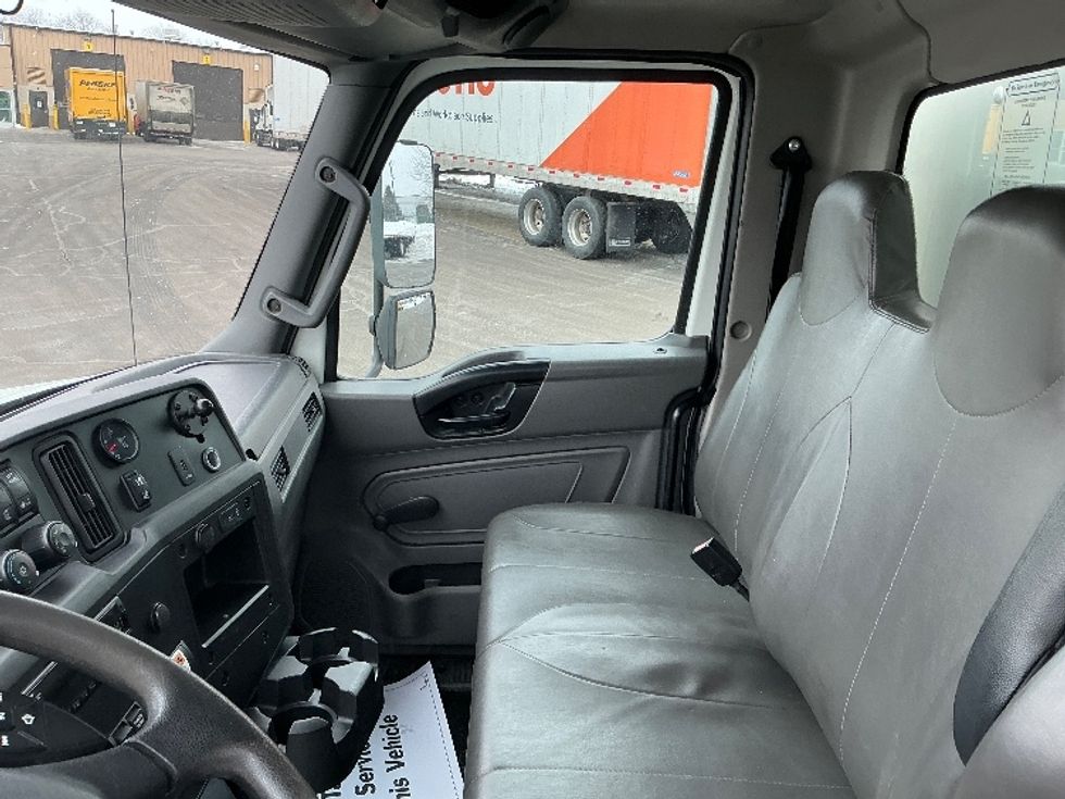 Medium Duty Box Truck-Light and Medium Duty Trucks-International-2021-MV607-South Bend-IN-193,934\n\t\tmiles-$ 51,500 - Image 19