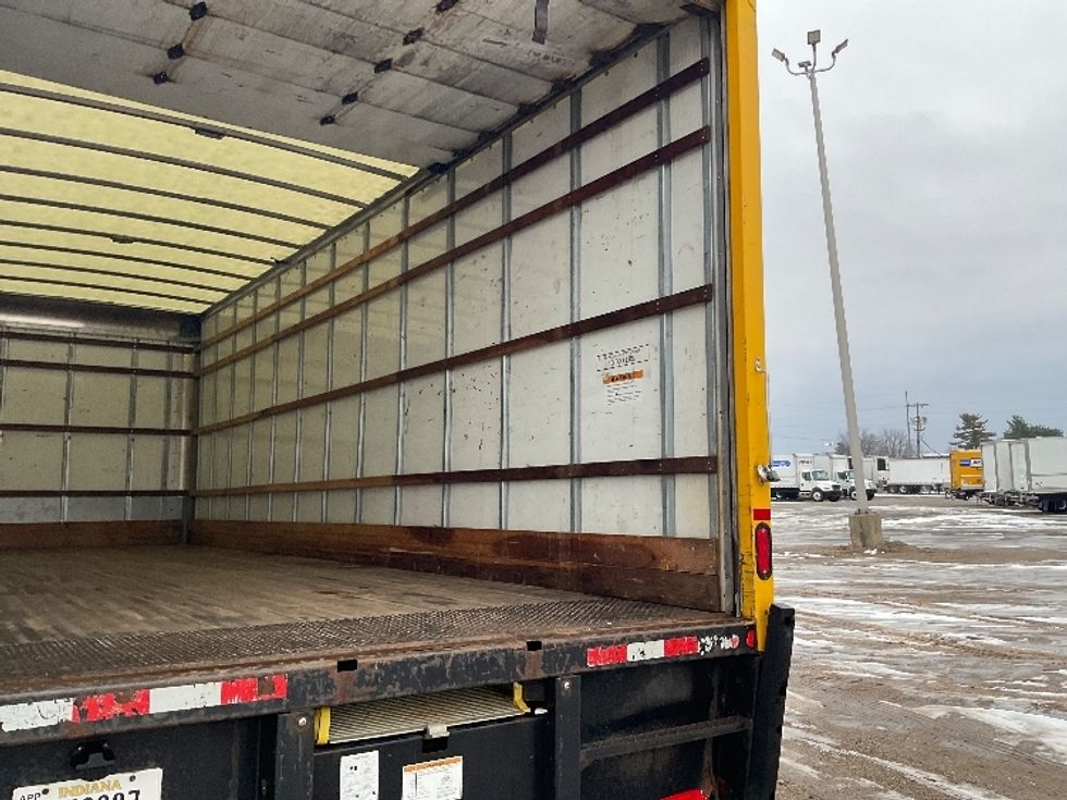 Medium Duty Box Truck-Light and Medium Duty Trucks-International-2021-MV607-South Bend-IN-247,270\n\t\tmiles-$ 33,500 - Image 12