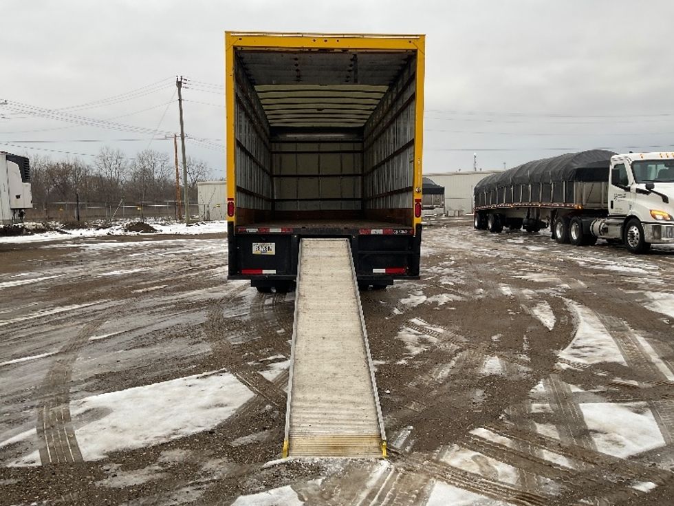 Medium Duty Box Truck-Light and Medium Duty Trucks-International-2021-MV607-South Bend-IN-247,270\n\t\tmiles-$ 33,500 - Image 9