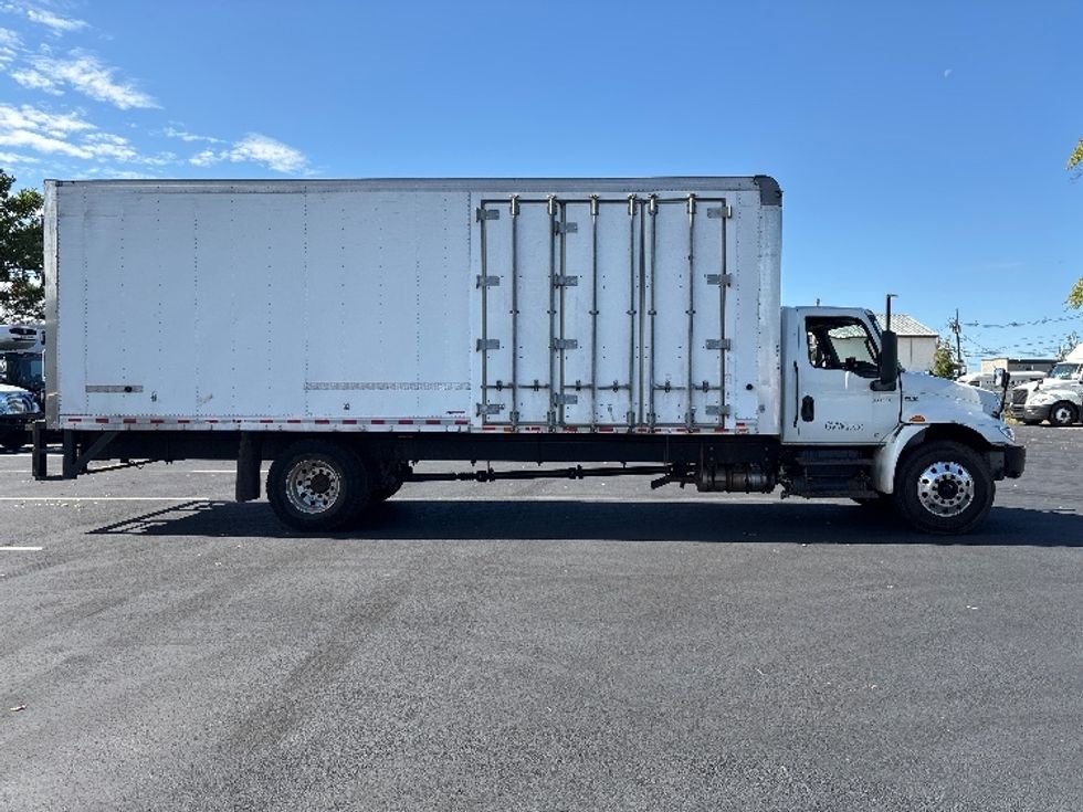 Medium Duty Box Truck-Light and Medium Duty Trucks-International-2021-MV607-South Plainfield-NJ-153,021\n\t\tmiles-$ 53,250 - Image 15