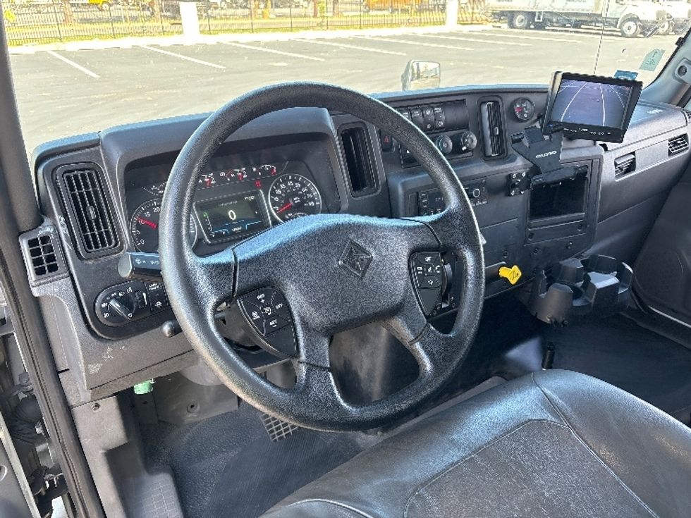 Medium Duty Box Truck-Light and Medium Duty Trucks-International-2021-MV607-South Plainfield-NJ-153,021\n\t\tmiles-$ 53,250 - Image 17