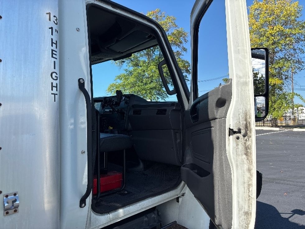Medium Duty Box Truck-Light and Medium Duty Trucks-International-2021-MV607-South Plainfield-NJ-153,021\n\t\tmiles-$ 53,250 - Image 20