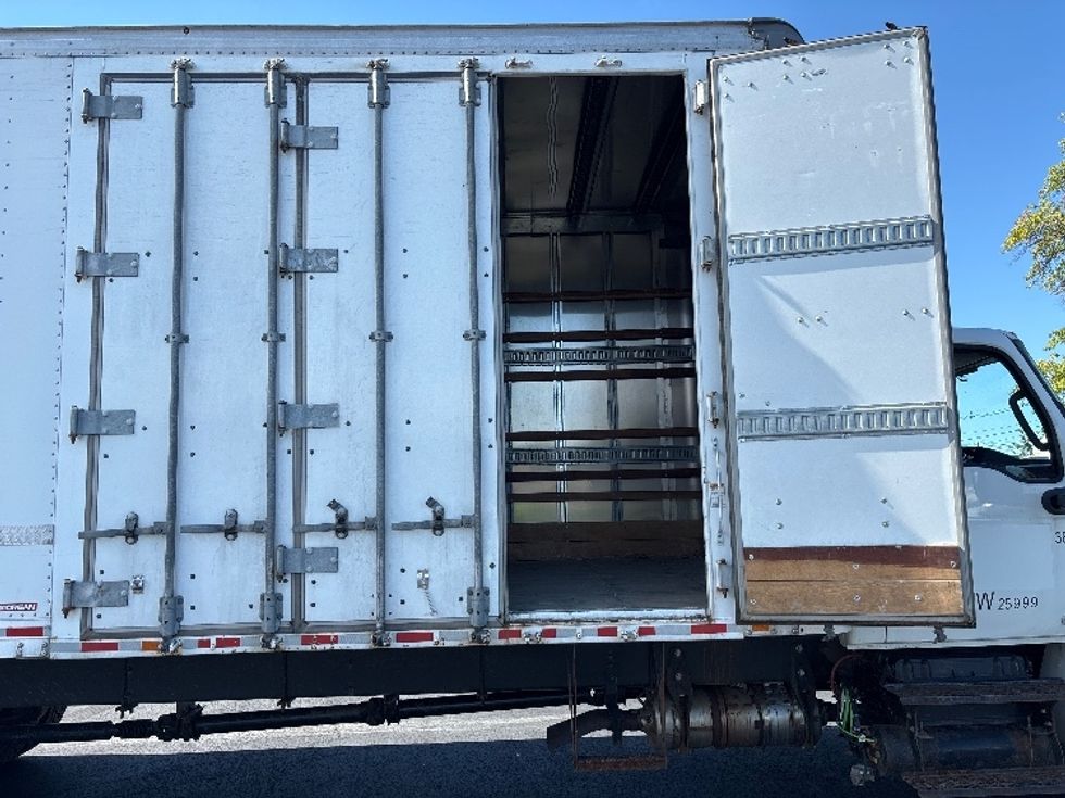 Medium Duty Box Truck-Light and Medium Duty Trucks-International-2021-MV607-South Plainfield-NJ-153,021\n\t\tmiles-$ 53,250 - Image 25